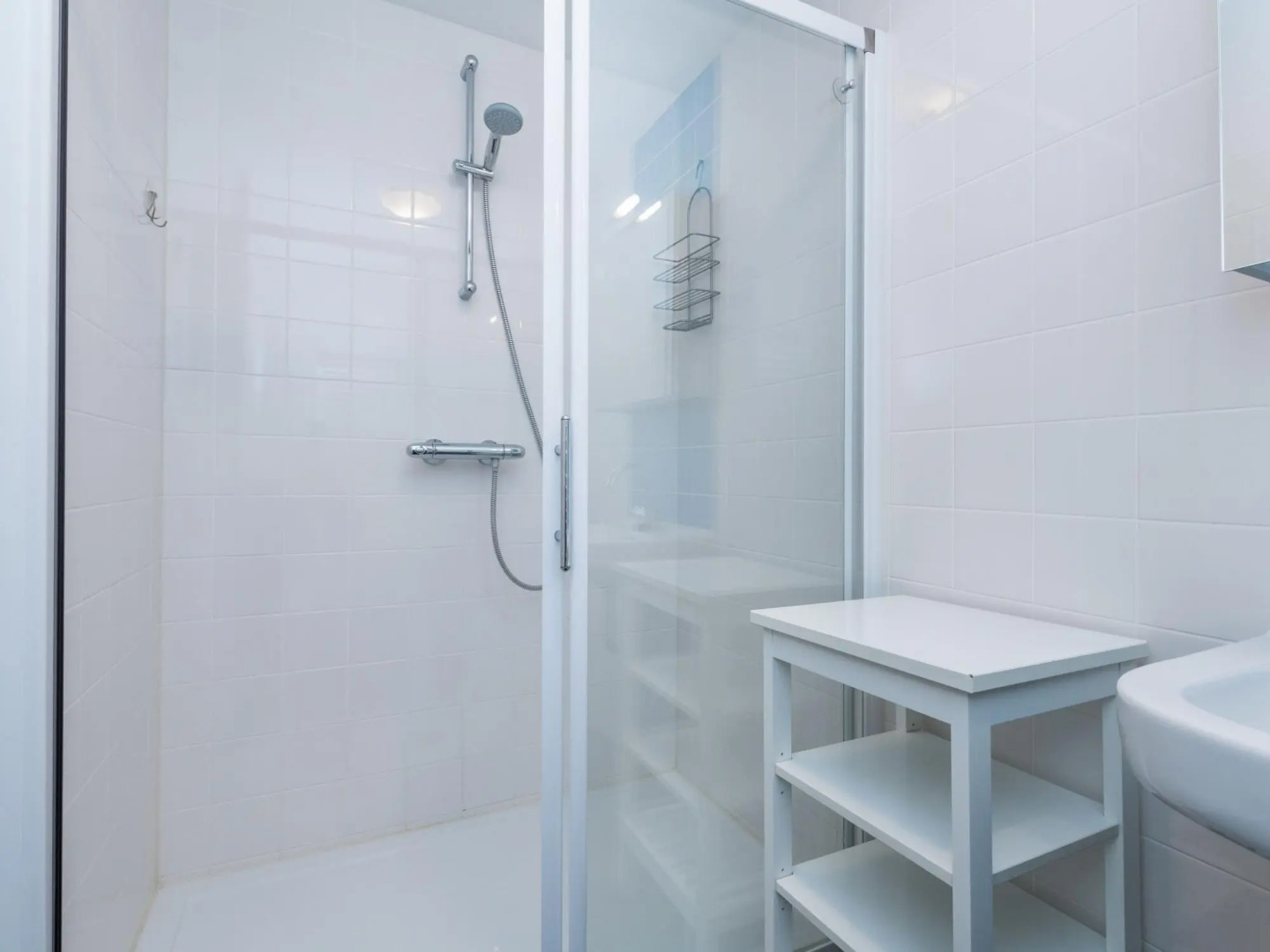 Magnificent 6-person Apartment With Roof Terrace in Ouddorp Town Centre