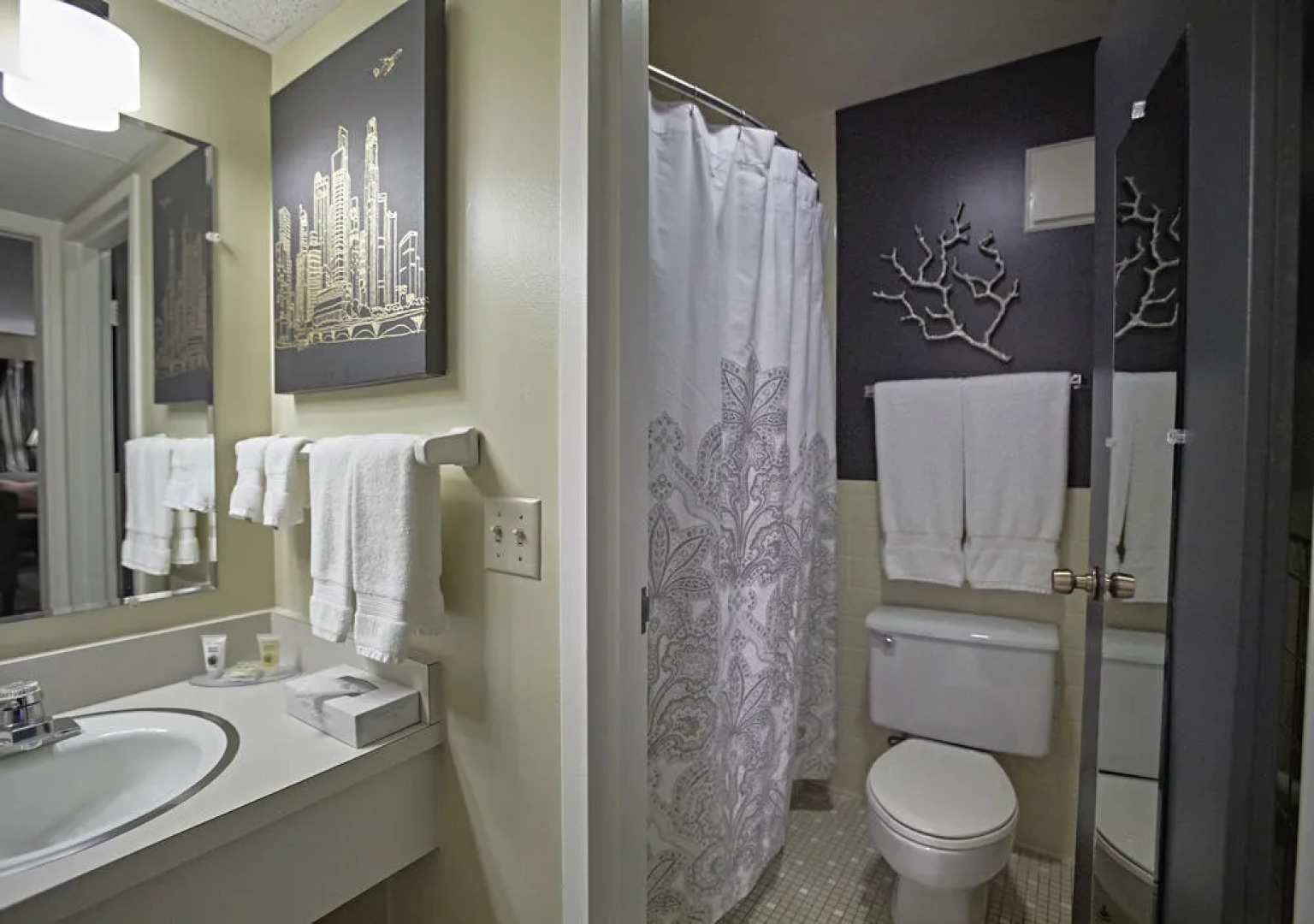 Don Hall's Guesthouse