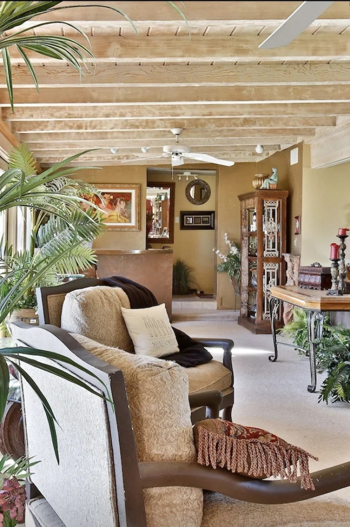 Ellen's Paradise Retreat