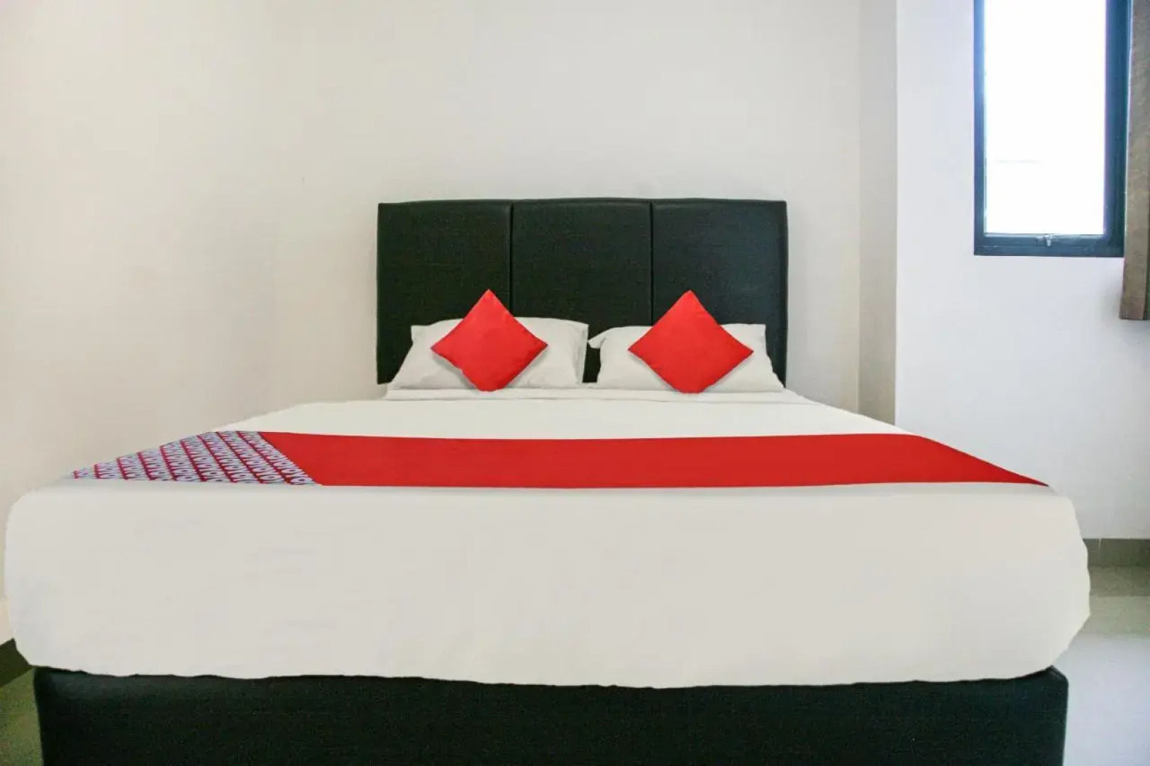 Pasir Padi Inn Syariah  by OYO Rooms