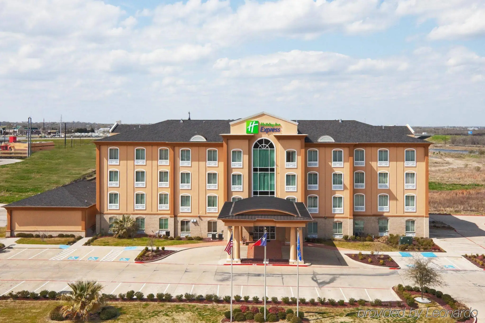 Holiday Inn Express Hotel & Suites Corsicana by IHG