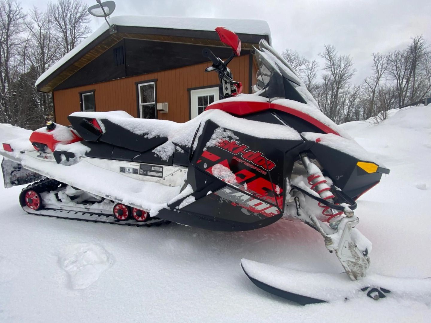 Madawaska Lodge-Cottage
