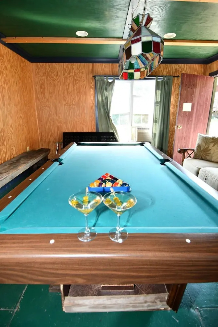 Whispering Hills - Couples Getaway