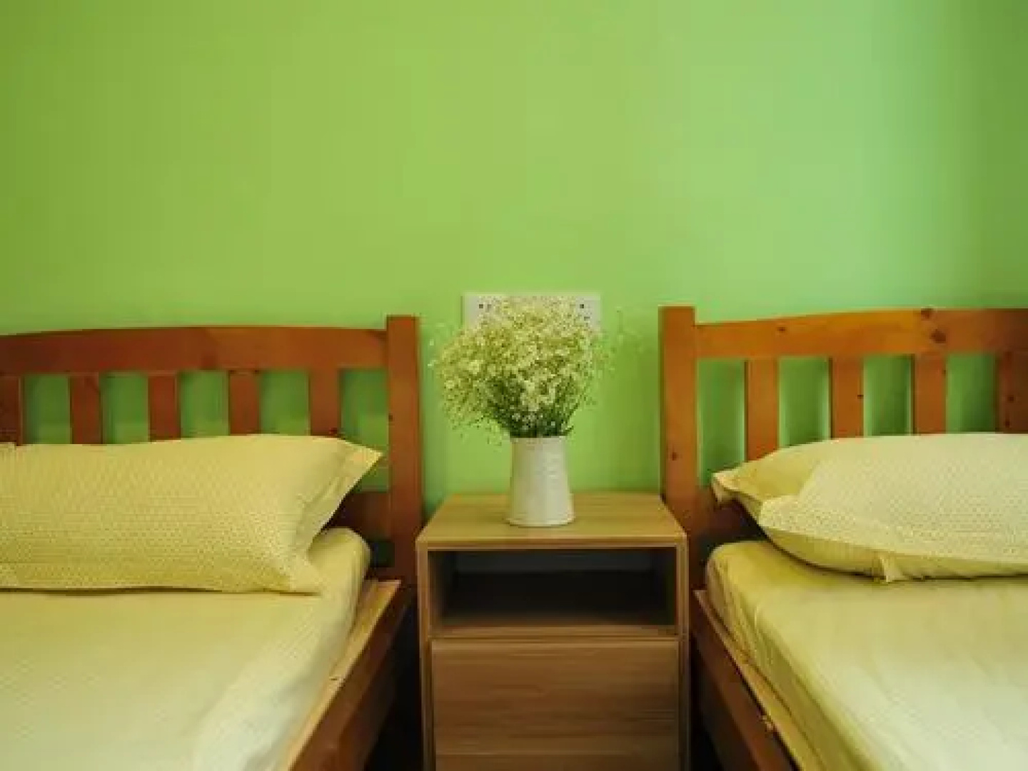 He Huang Memory Youth Hostel