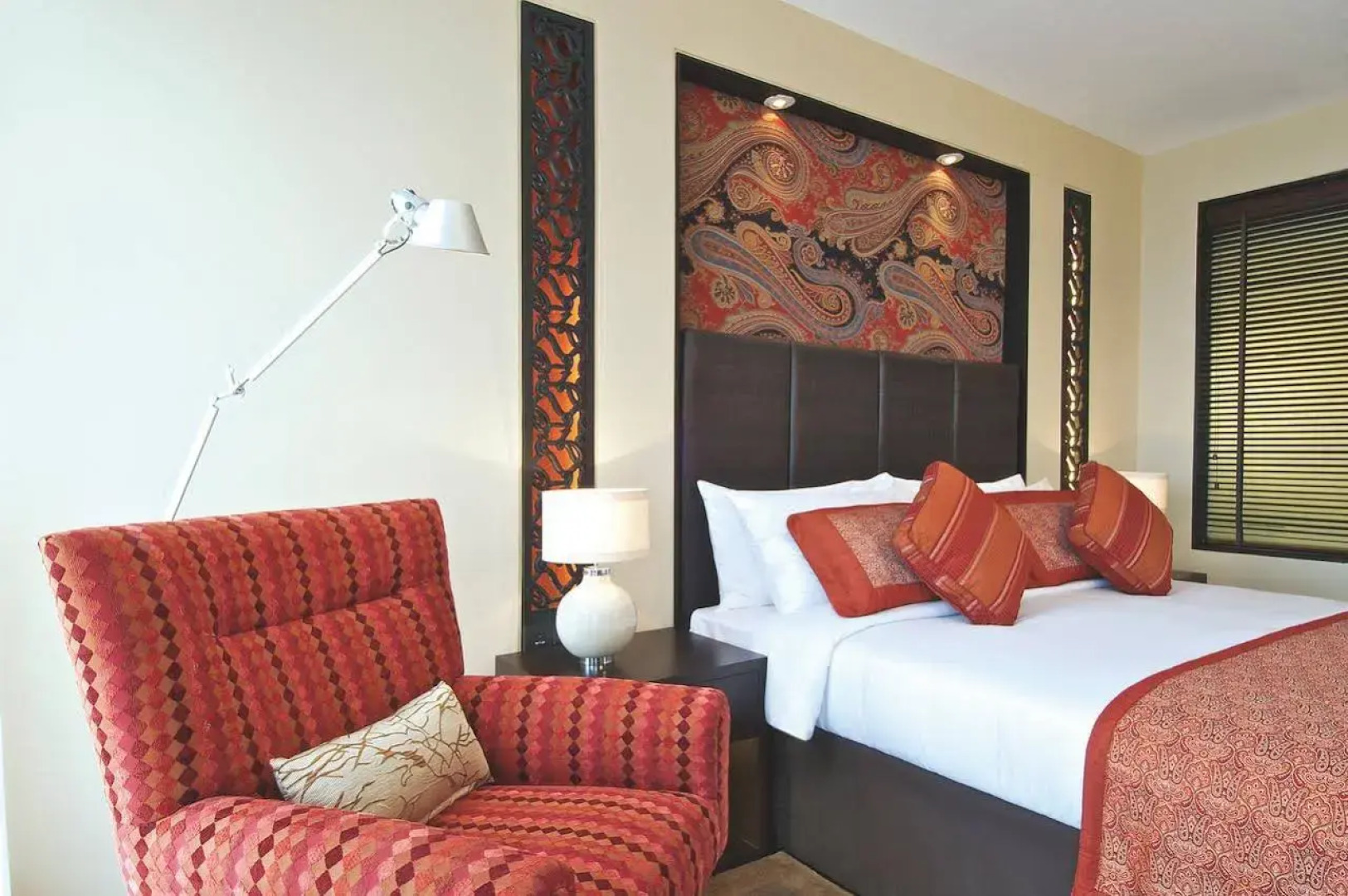 Taj Dal View Srinagar