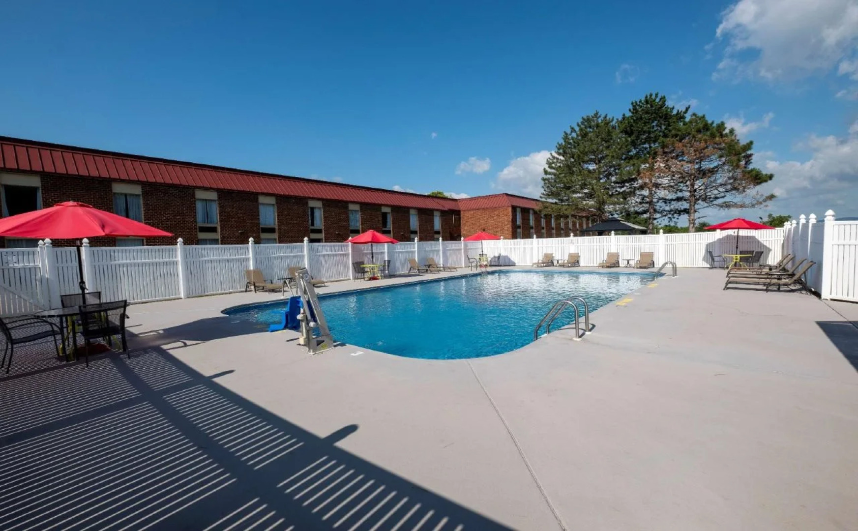 Red Roof Inn Carlisle