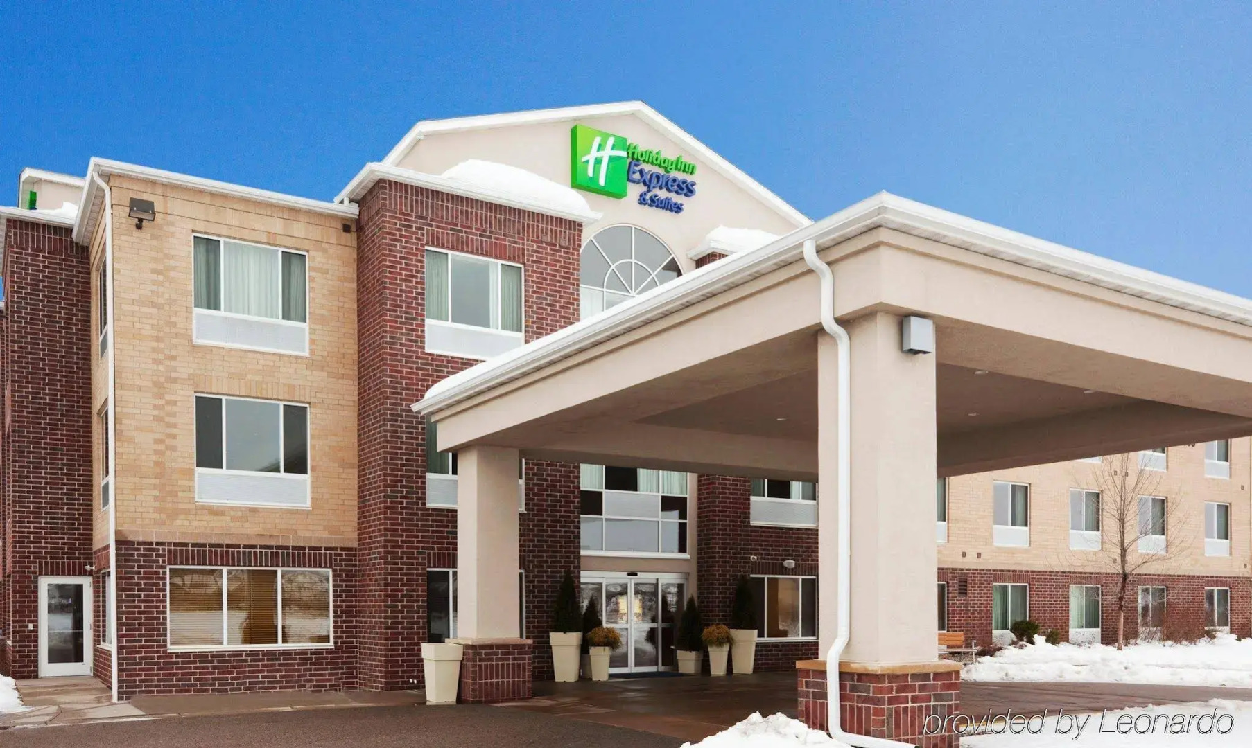 Holiday Inn Express Hotel & Suites Chanhassen by IHG