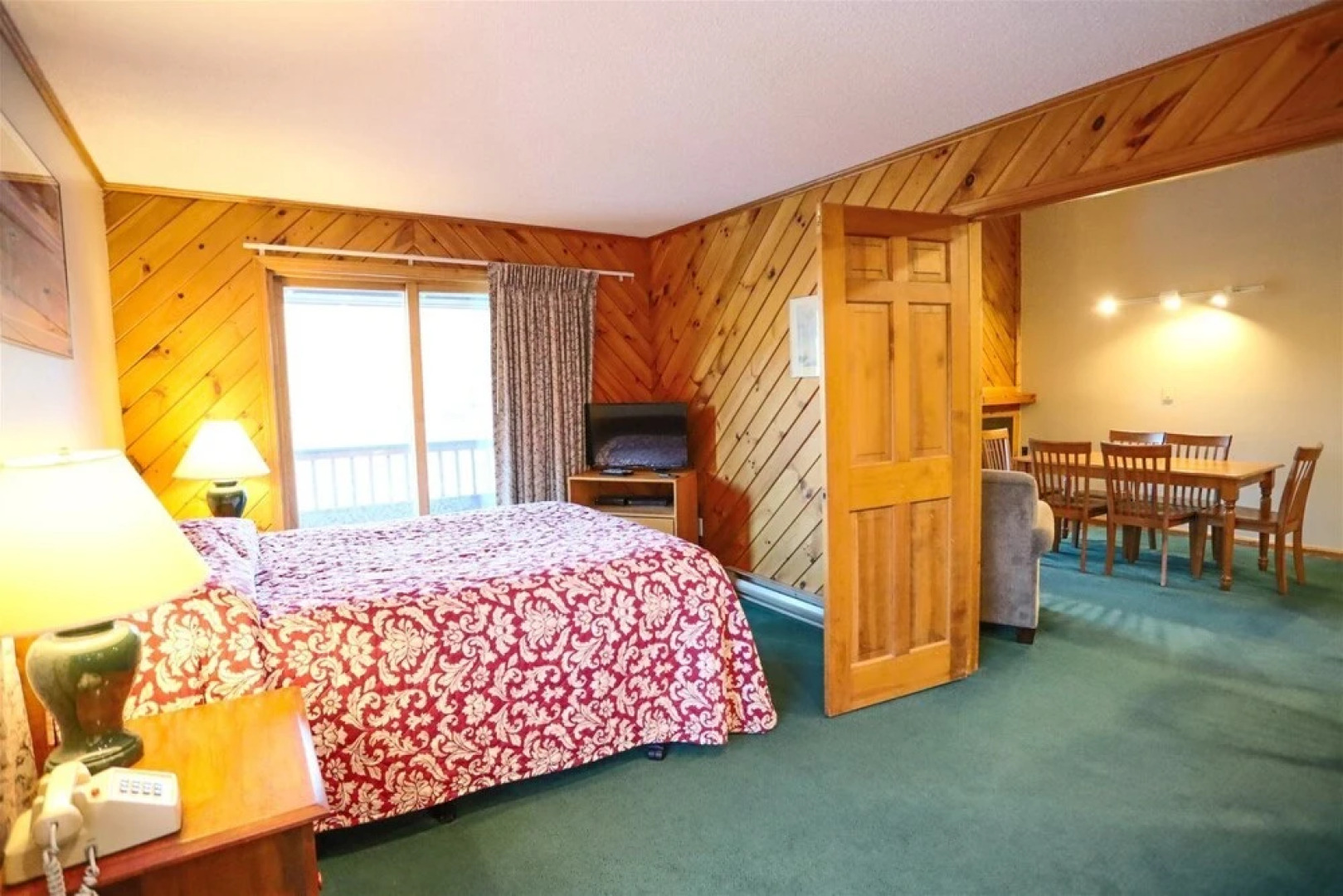 3 Bedroom Deer Park Condo on Lake and Close to Recreation Center - Dp56bw