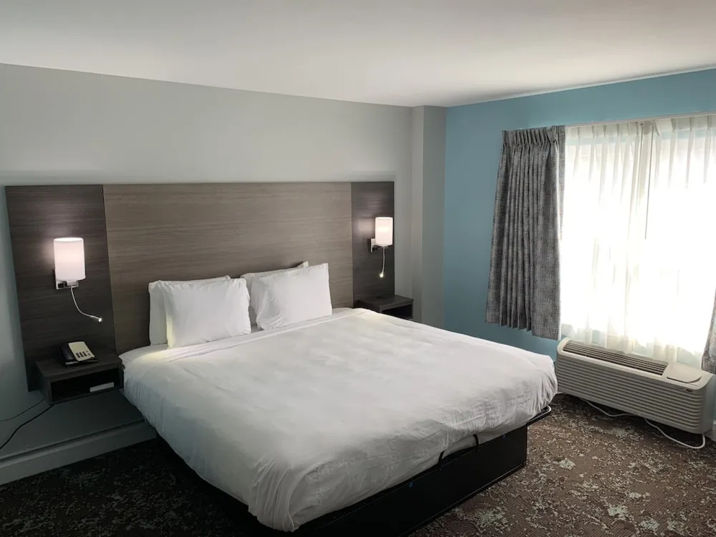 Elwood Hotel & Suites