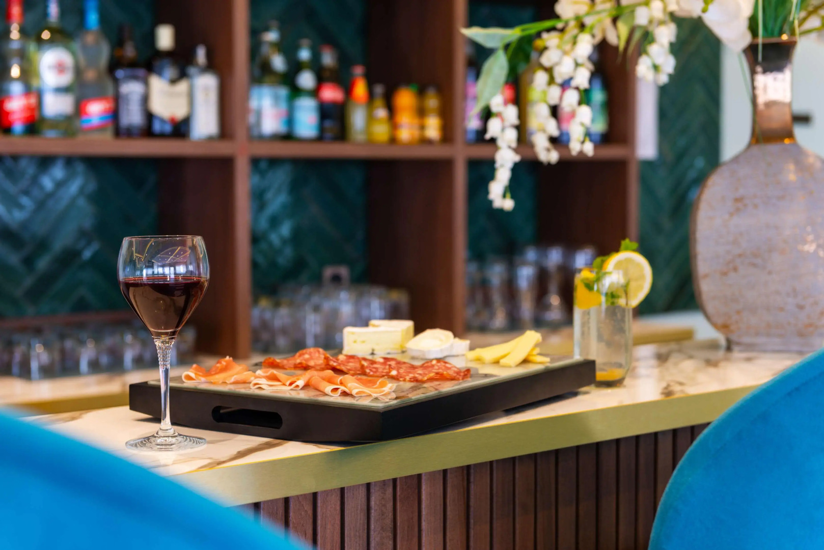 Отель The Originals Boutique, Hôtel Porte de Dieppe