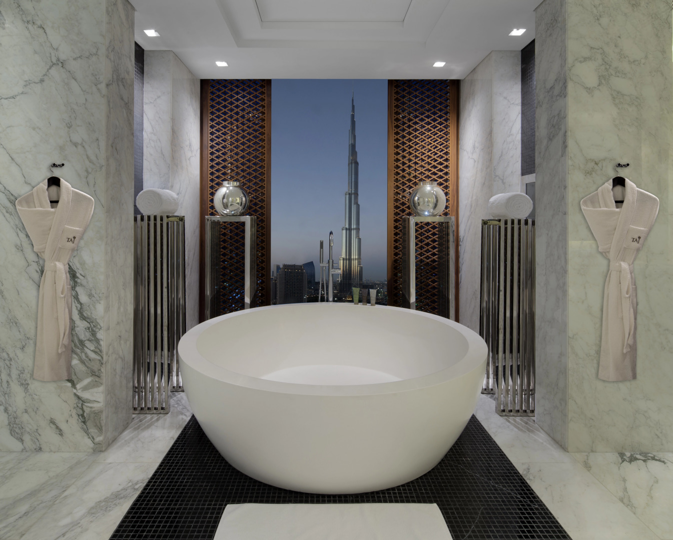 Отель Taj Dubai