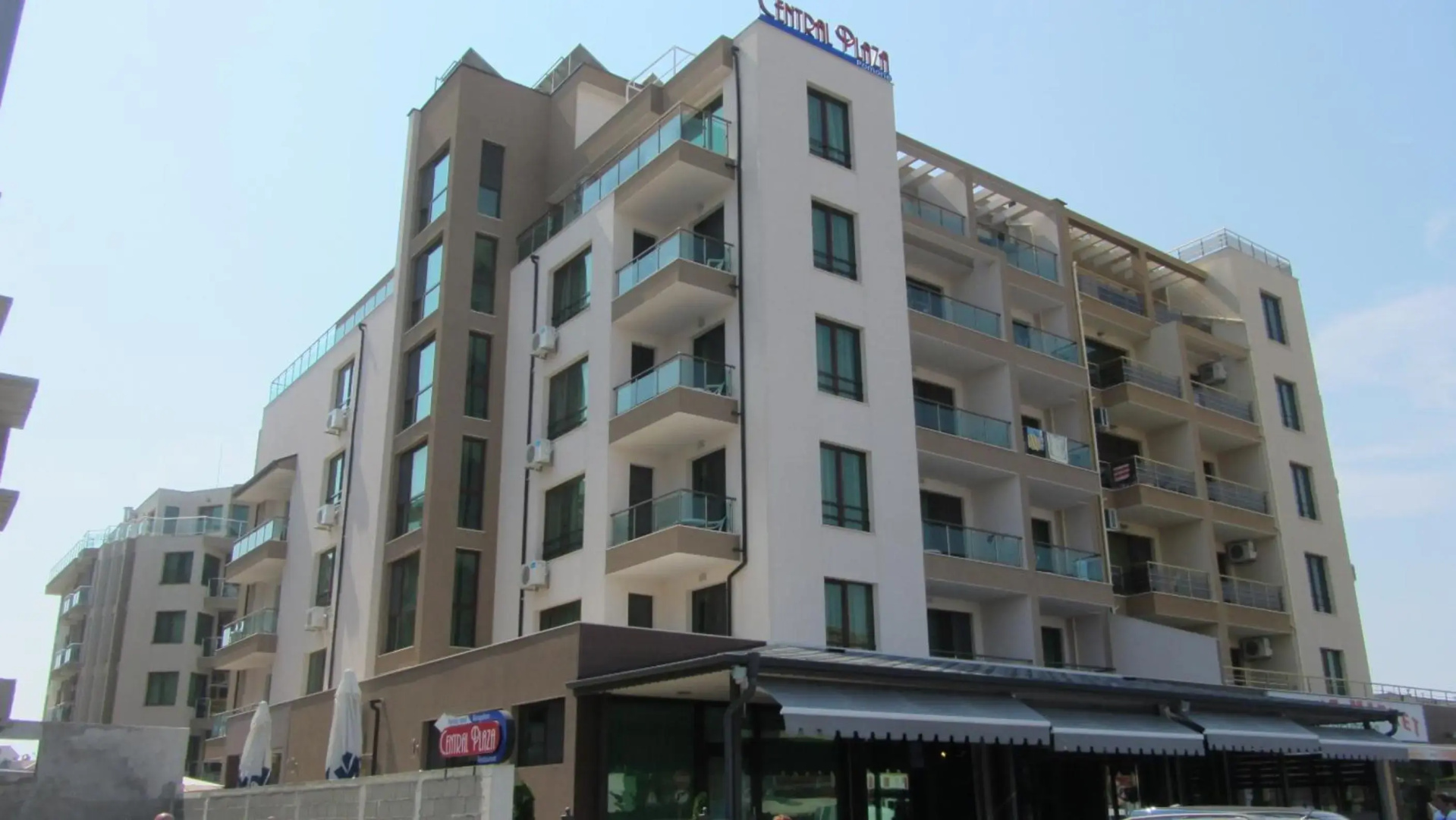 Central Plaza Hotel