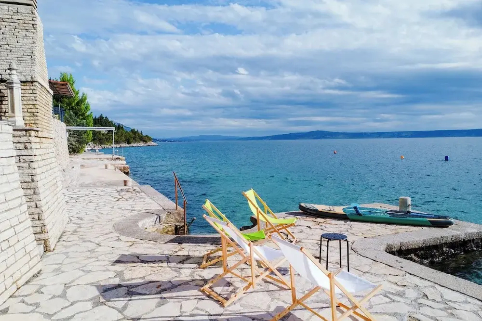 Holiday Home Seafront Escape