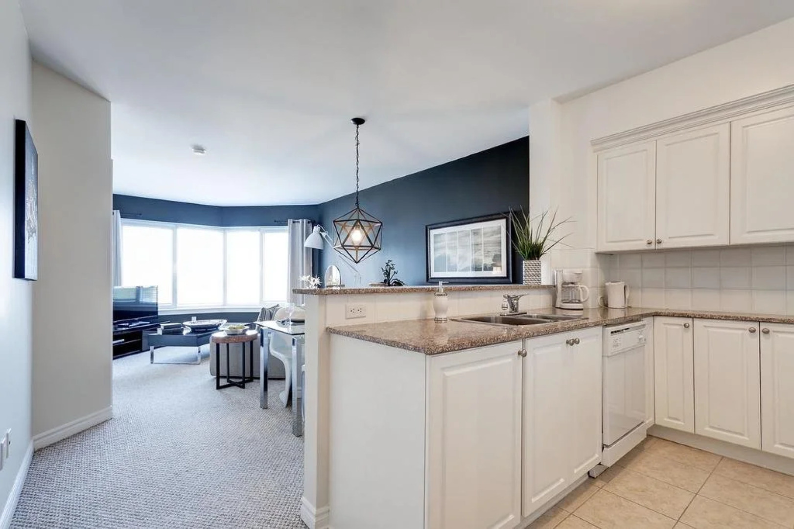 Corporate Stays 50 Laurier Apartment