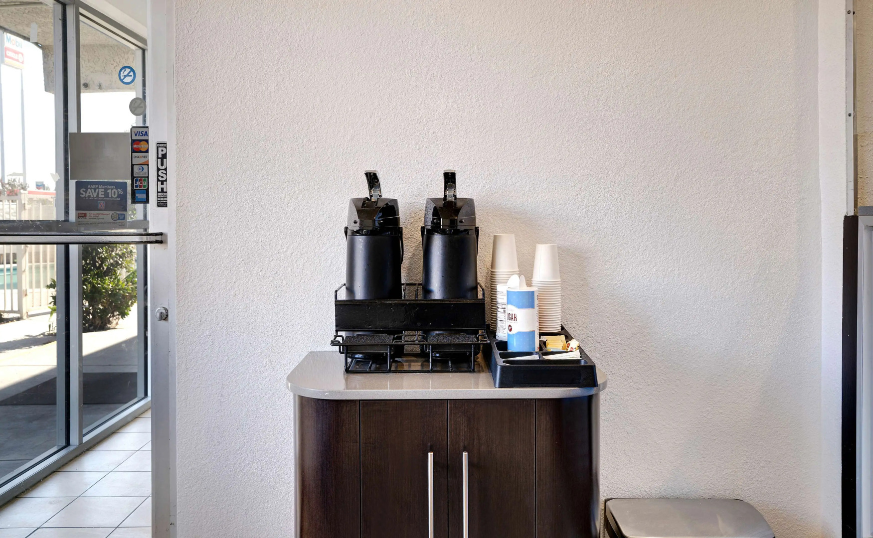 Motel 6 Bakersfield, CA - South