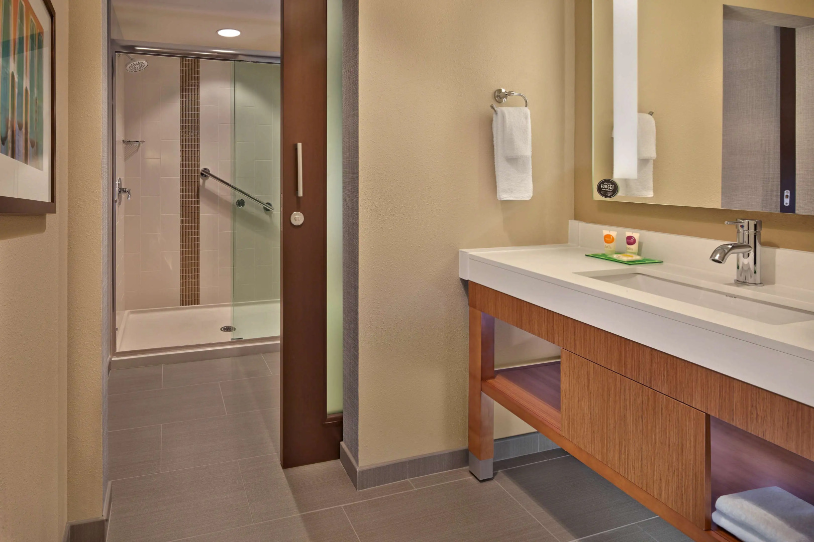 Hyatt Place Chapel Hill / Southern Village