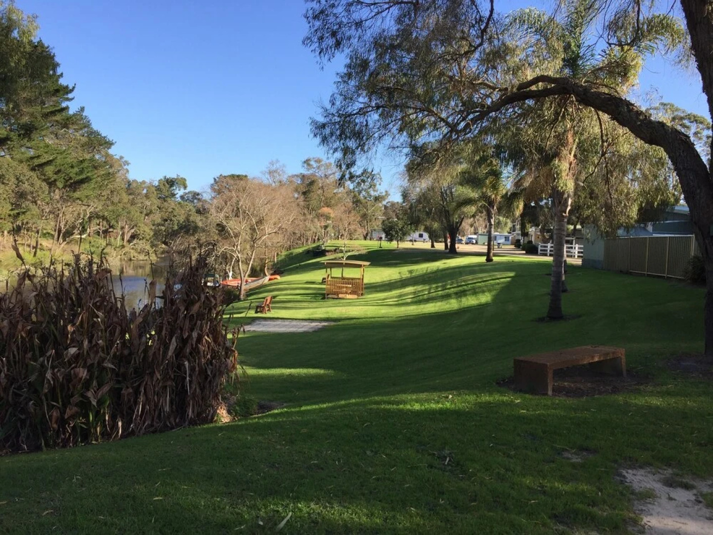 Albany Happy Days Caravan Park