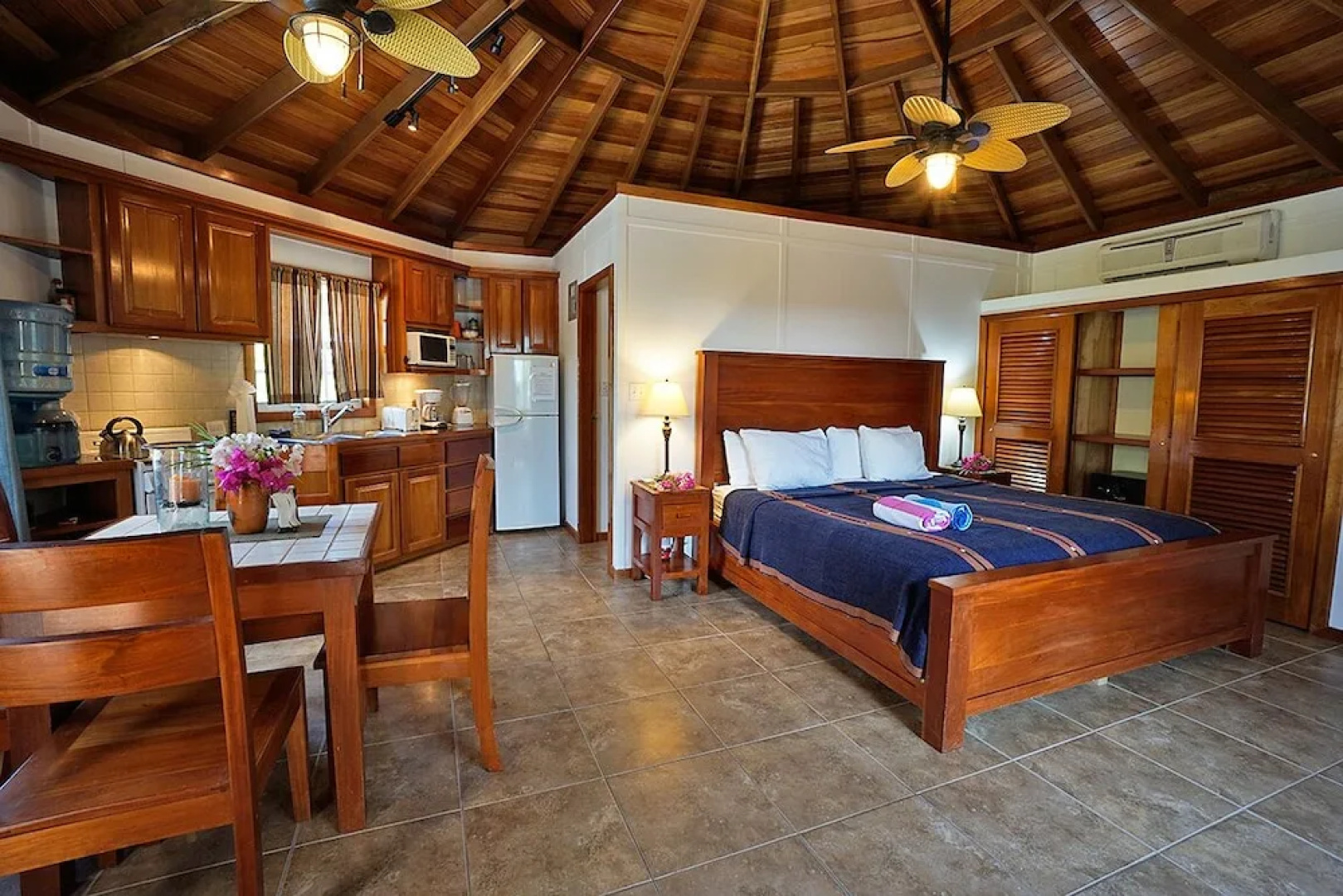 Cocotal Inn and Cabanas