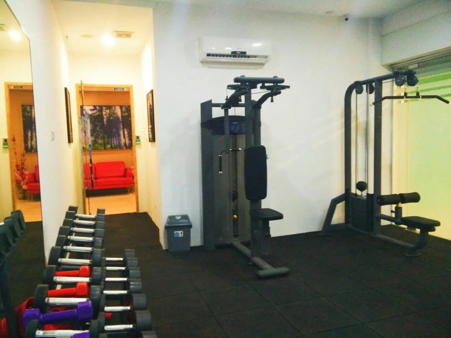 Greens Hotel & Suites