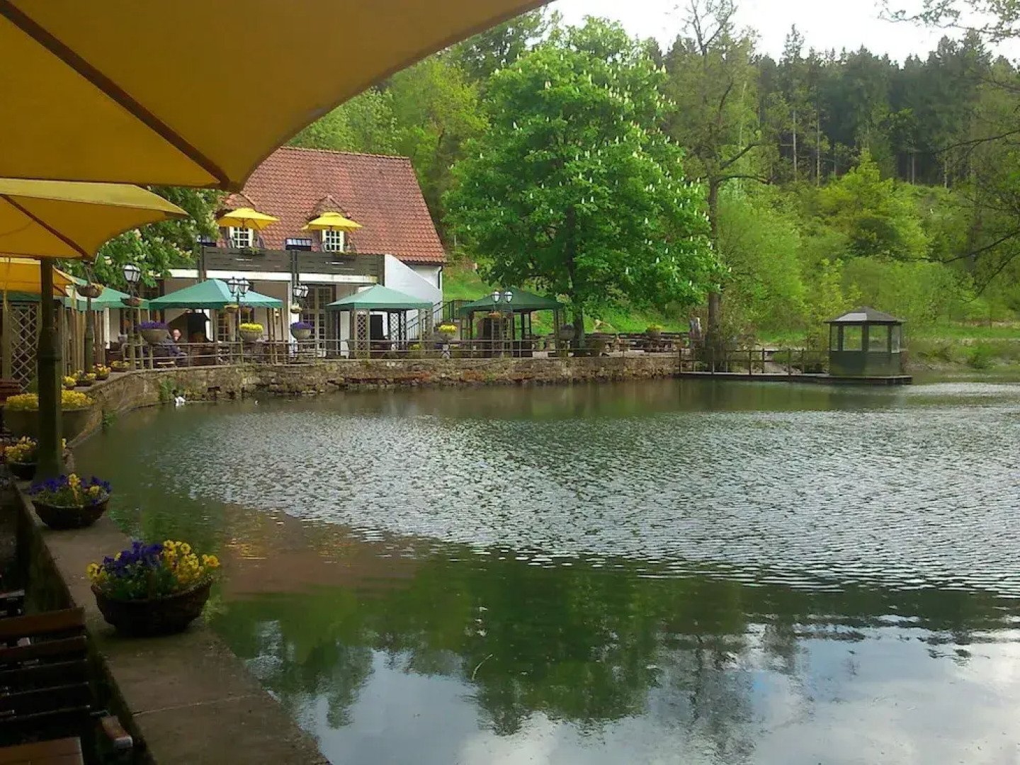 Flat in Bellenberg With Sunbathing Lawn