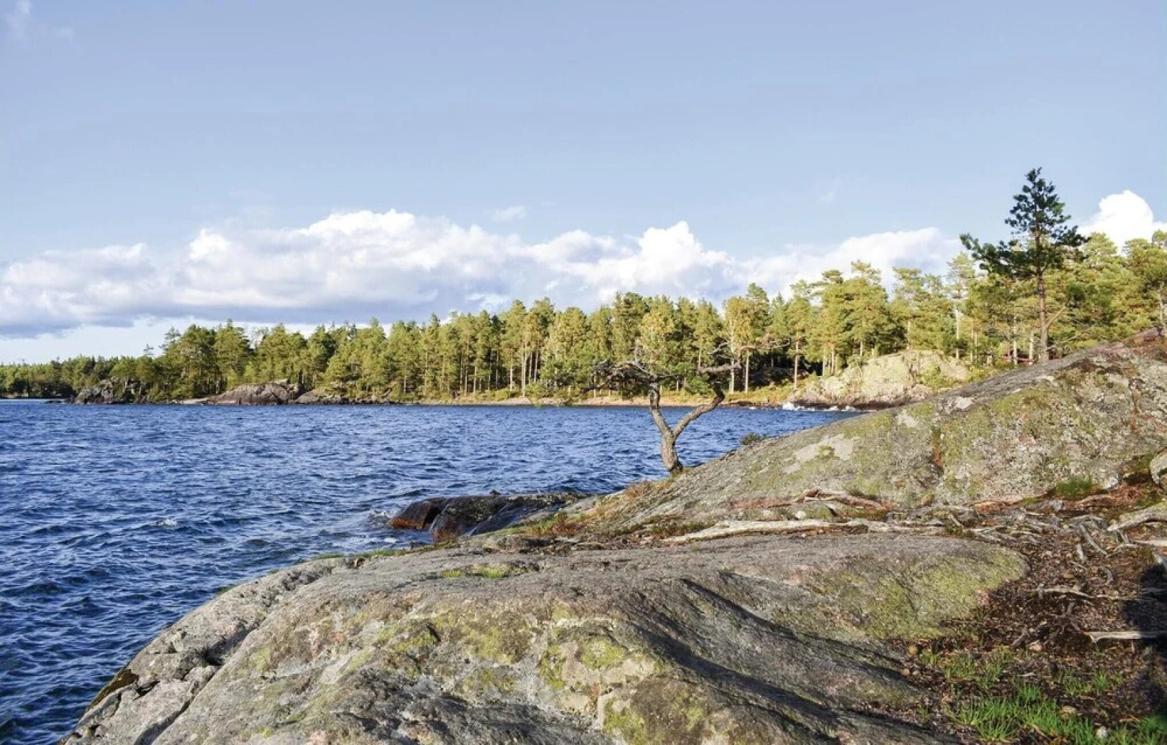 Nice Home in Motala With 4 Bedrooms