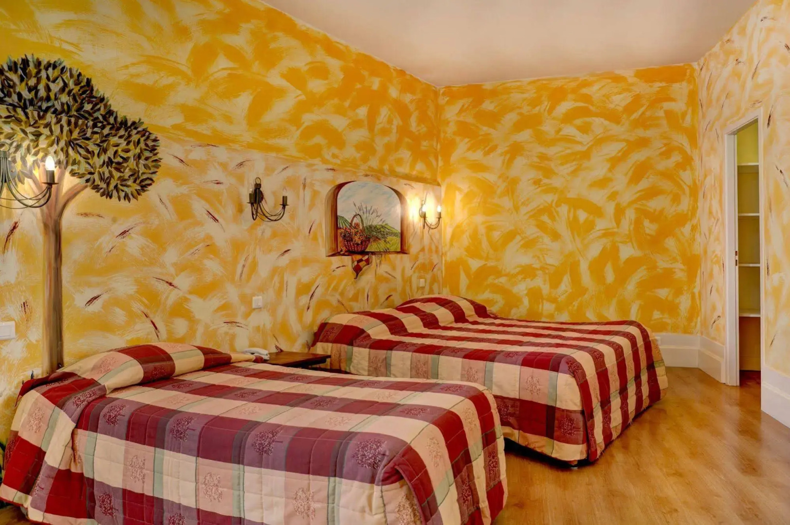 Hôtel de la tour à LIBOURNE