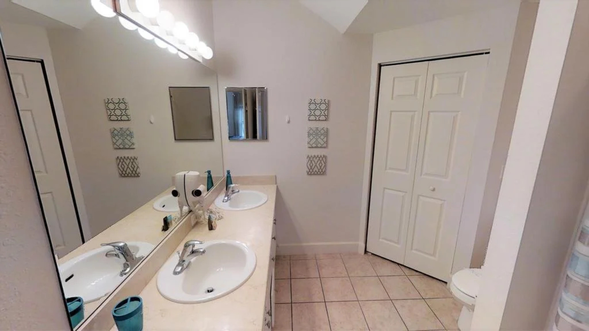 Lucaya Village Resort by ACO