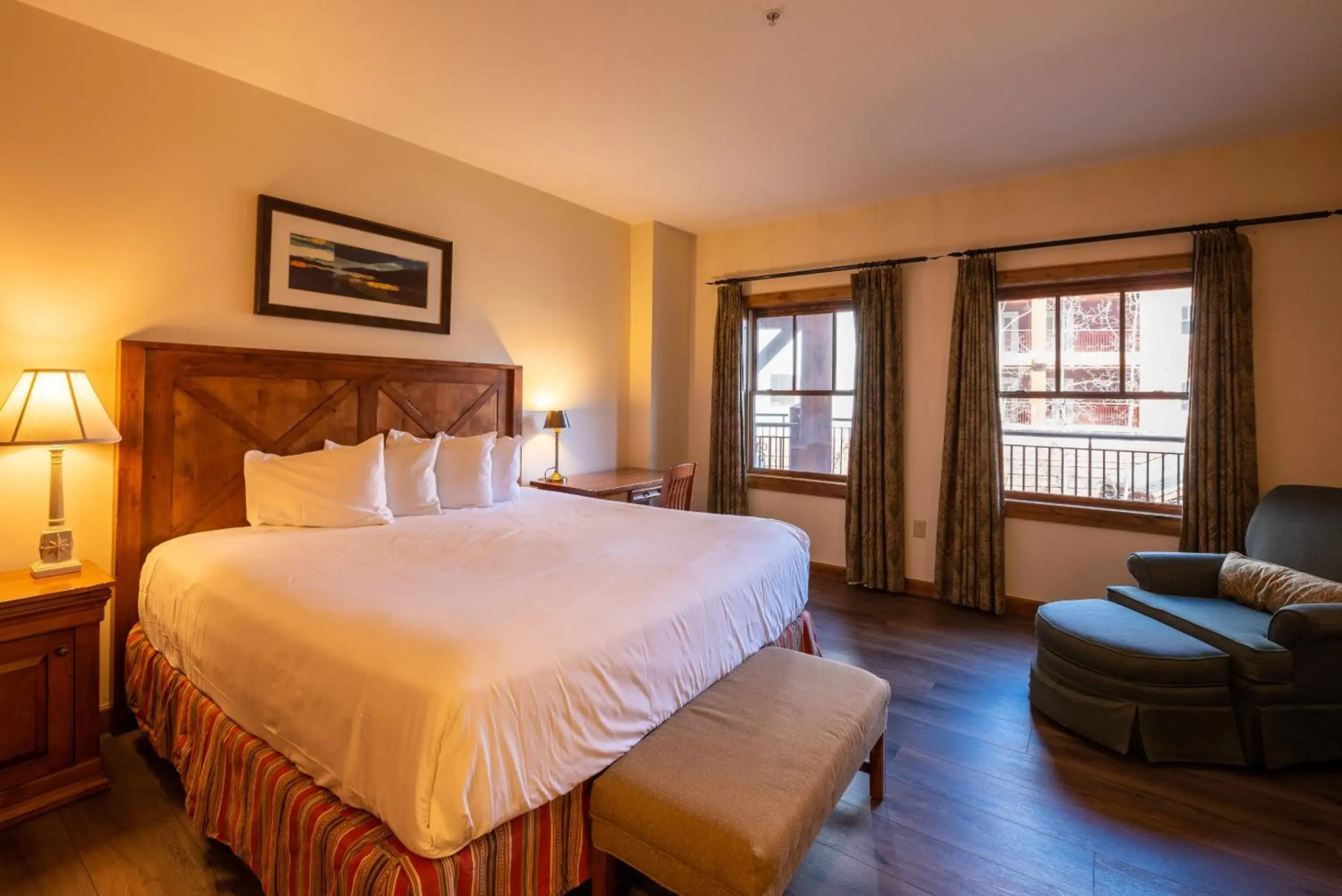 Lodge at Mountaineer Square