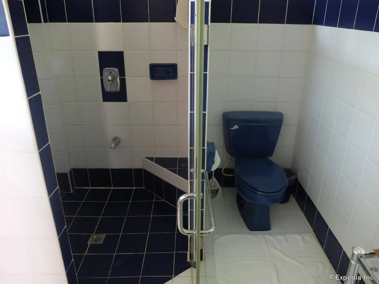 Argonauta Boracay Boutique Hotel with Apartments and Villas