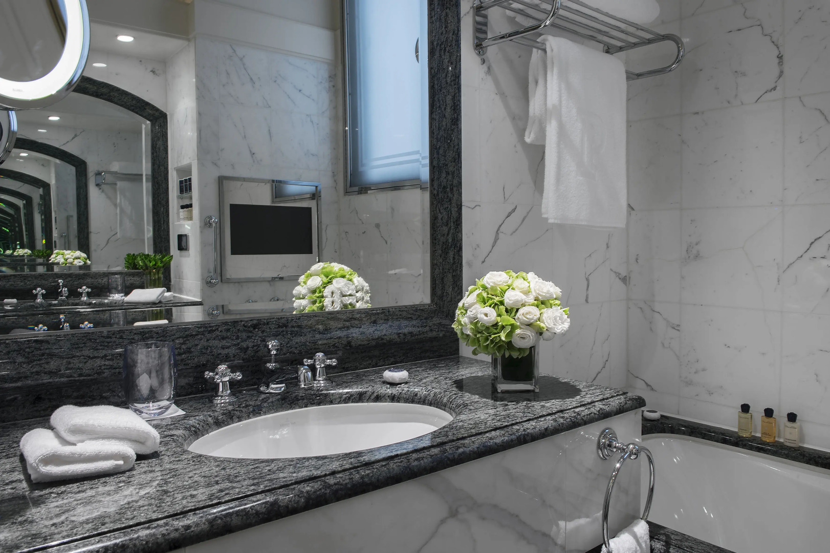 Отель The Peninsula Hong Kong