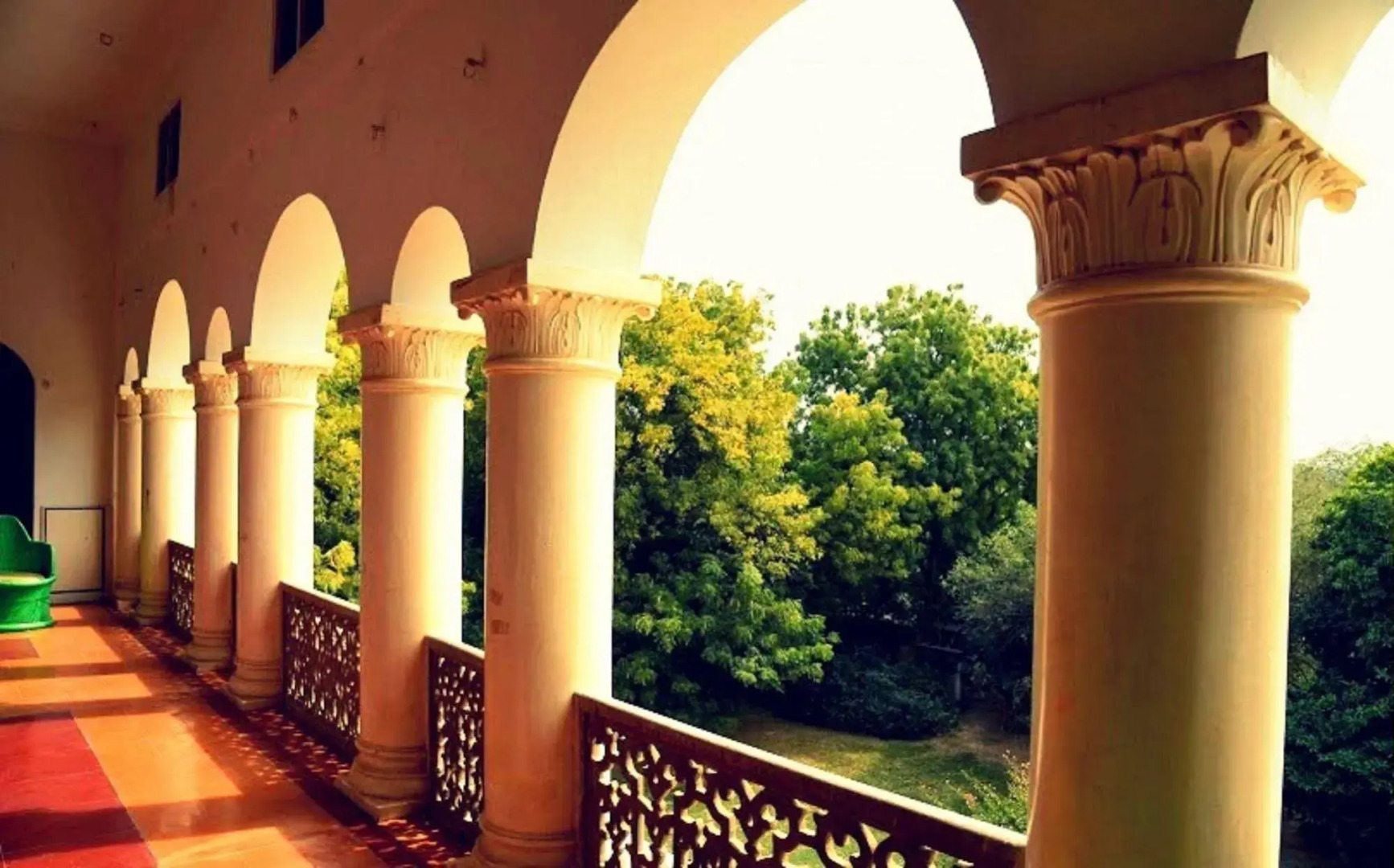 WH Bijayniwas Palace