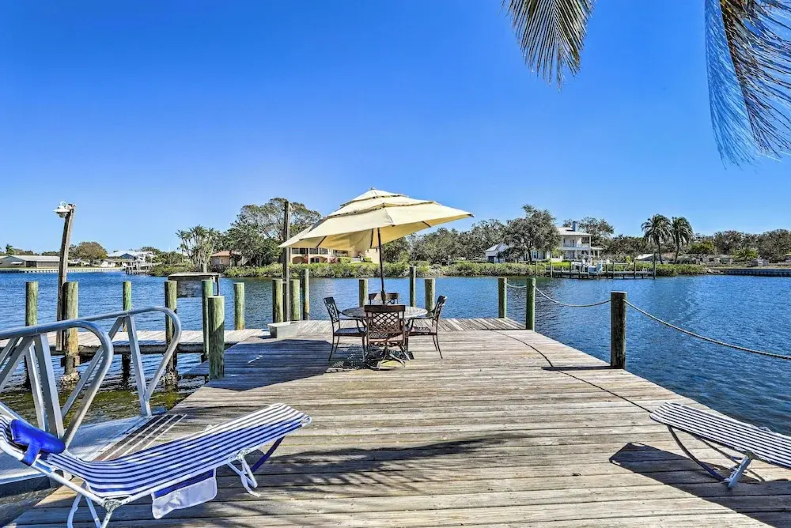 Pool, Dock & Kayaks: Waterfront Palmetto Home