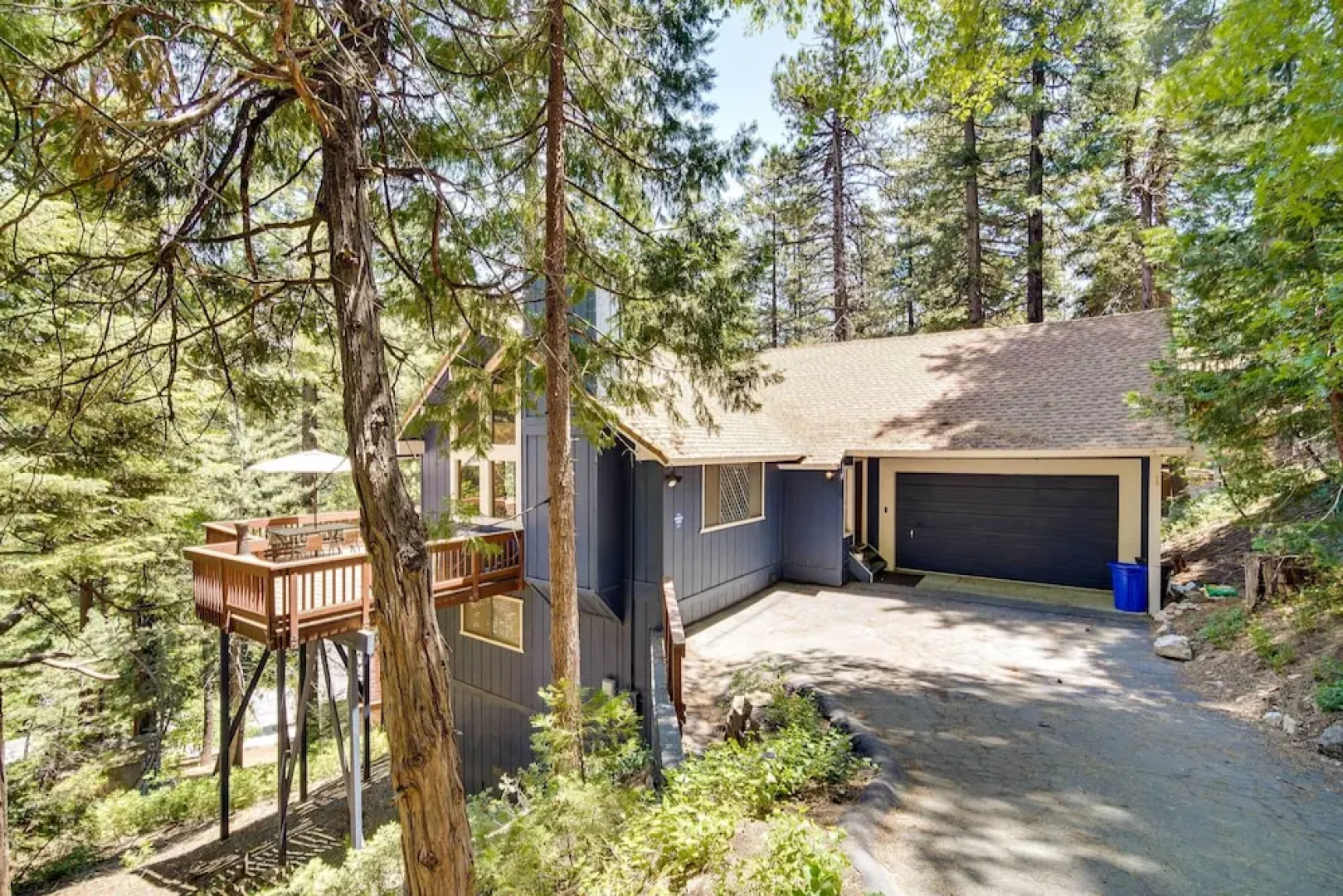 Twin Peaks Cabin < 4 Mi to Lake Arrowhead!