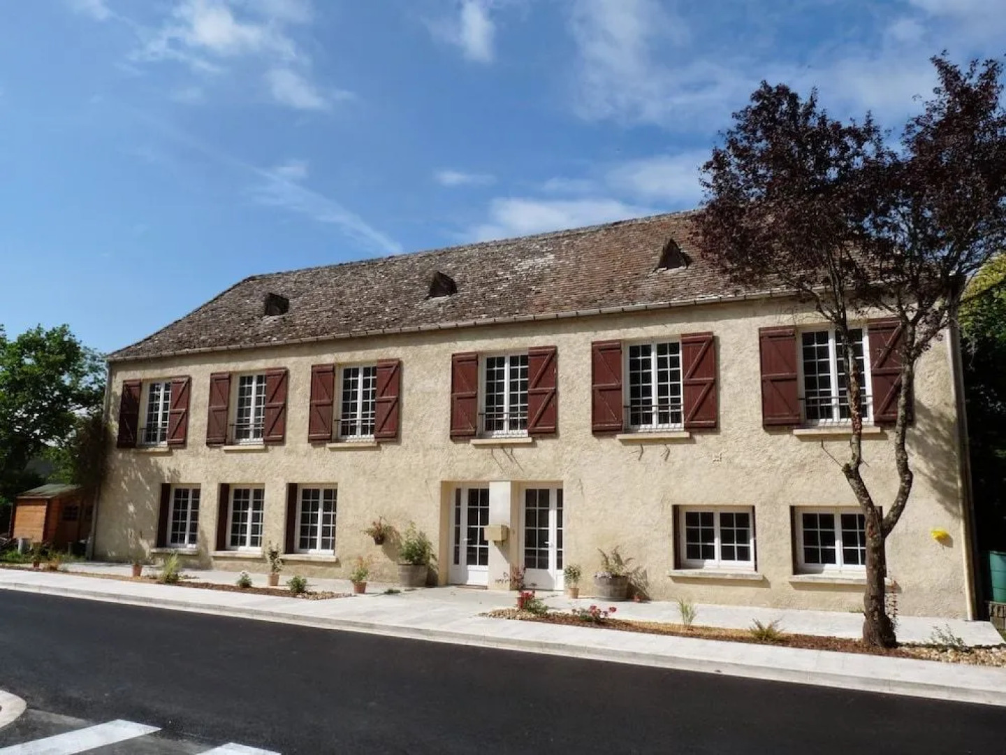 Chambre Rouge et Vin Blanc