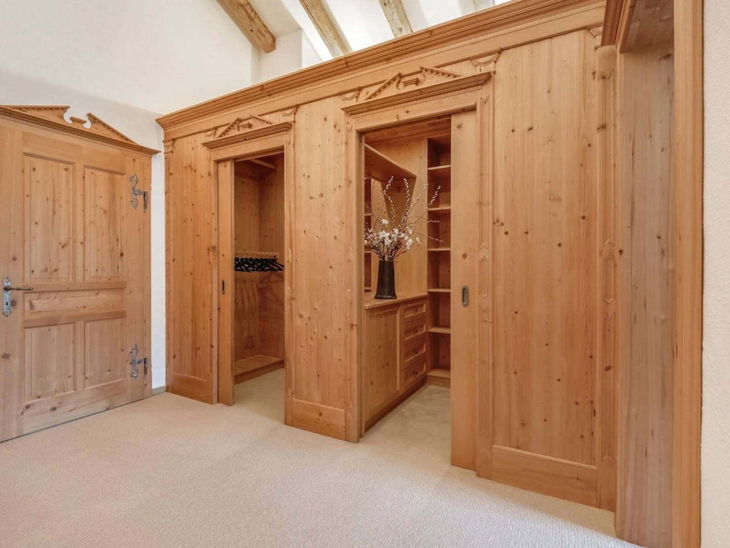 Exclusive Tyrolean Chalet Near Ski Lifts