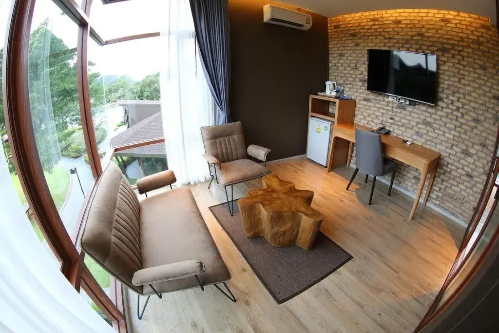 La Isla Pranburi Beach Resort