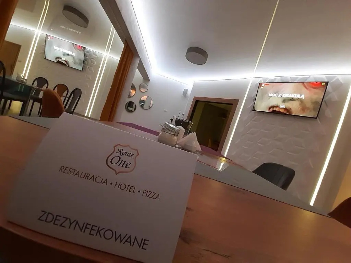 Route One - Restauracja & Pokoje Hotelowe