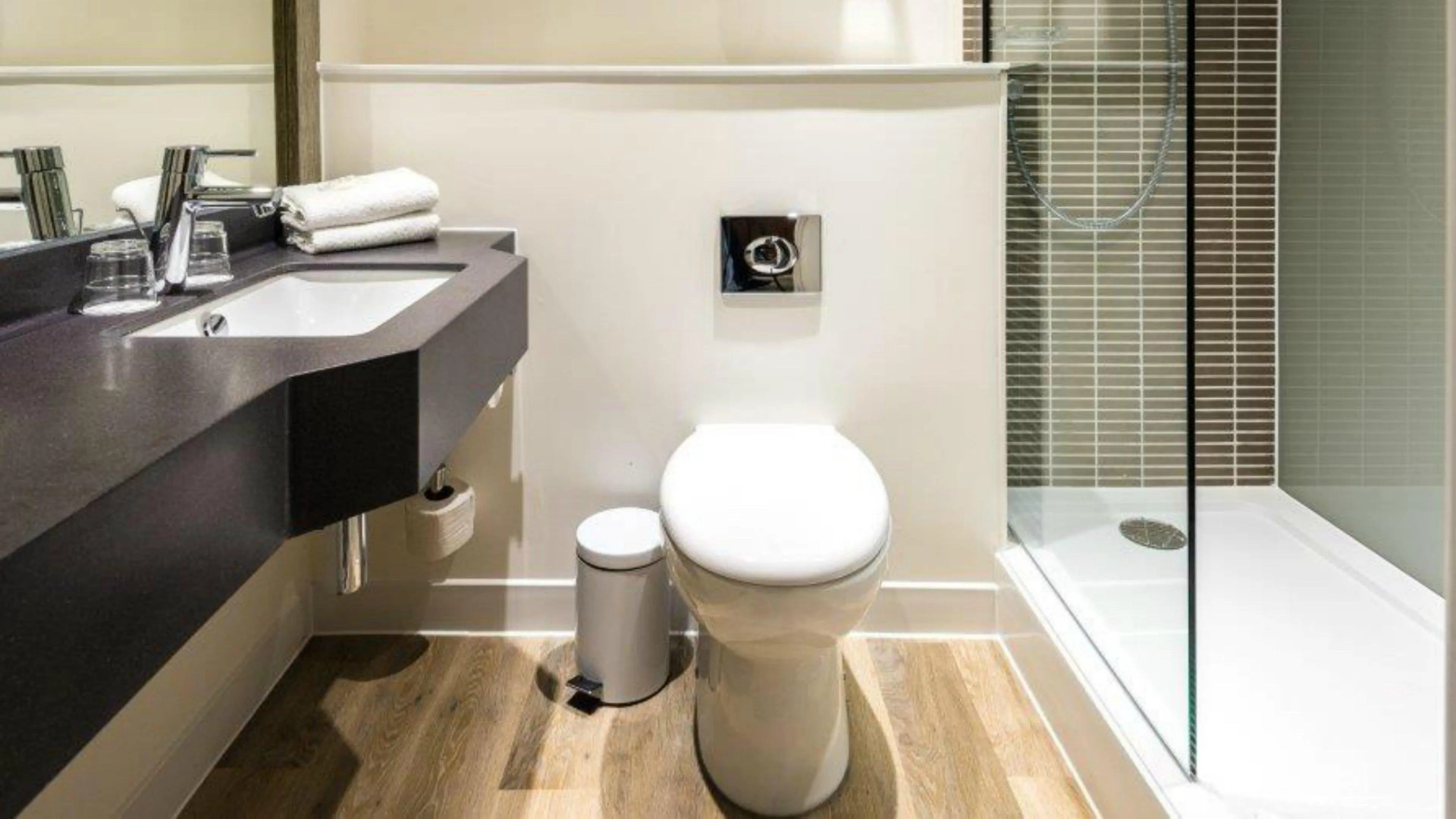 Holiday Inn Swindon by IHG