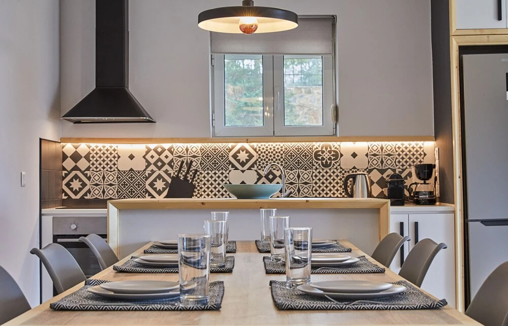 Flyin'High Luxury Suite