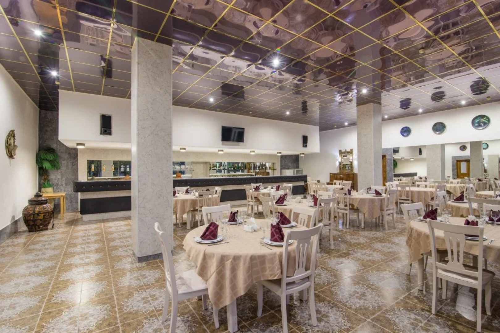 Нева Интернейшнл