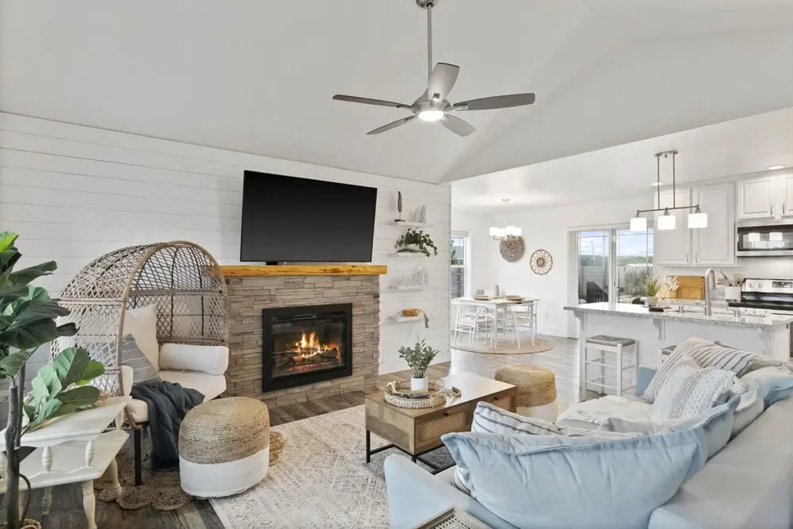 Beach Walk Cozy Cabin - Short walk to beach