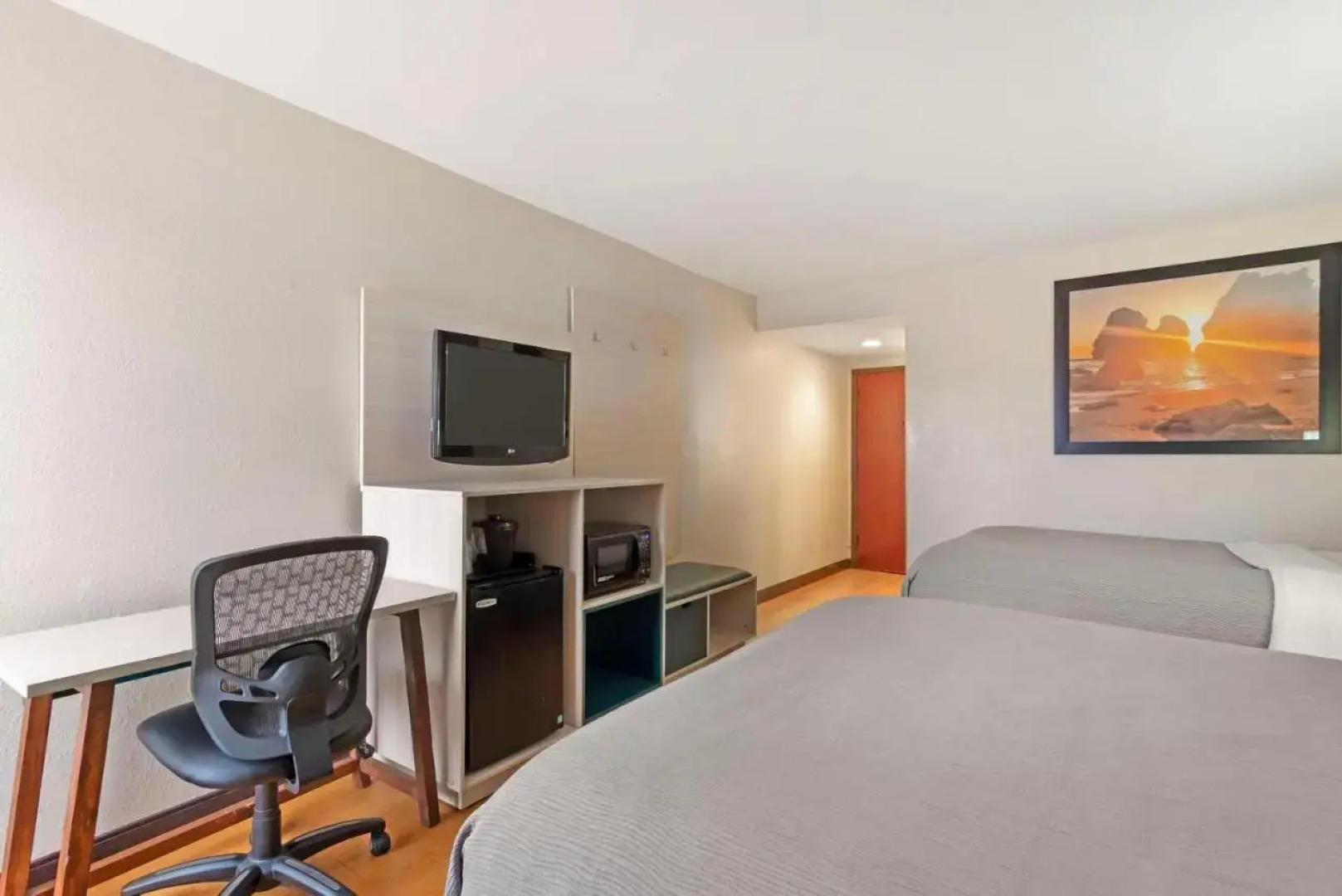 Holiday Inn Express Valley W Point Area