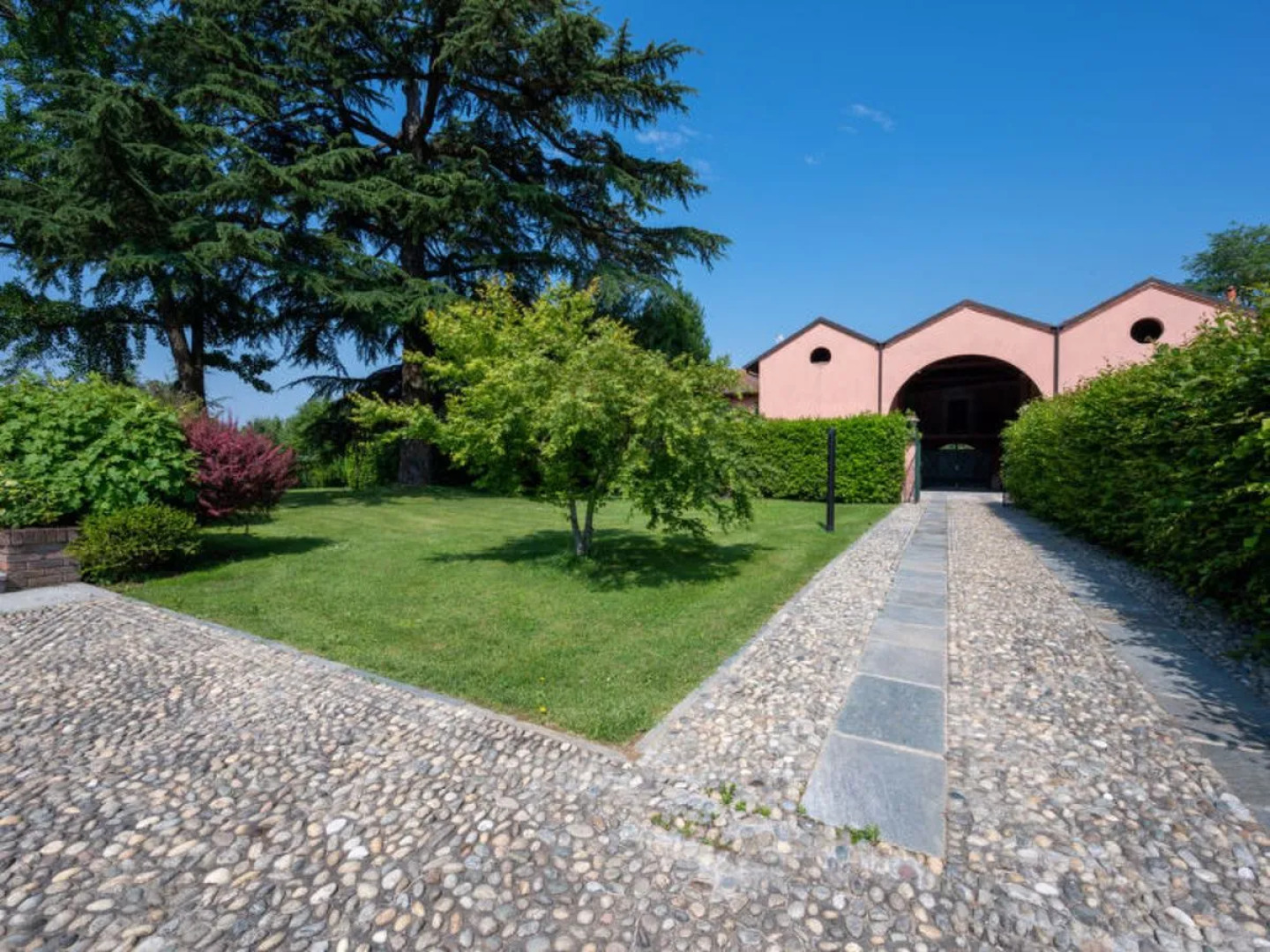 Villa Remotti (AST450)