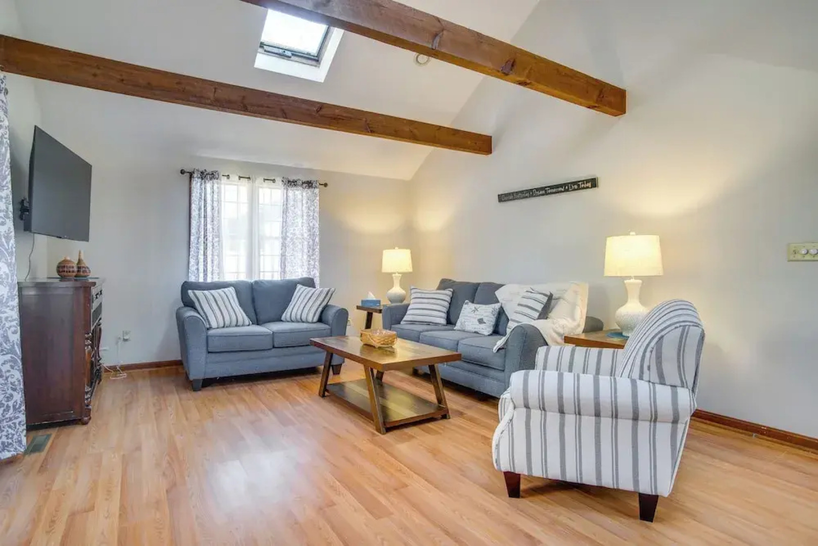 2 Mi to Covells Beach: Centerville Home w/ Deck