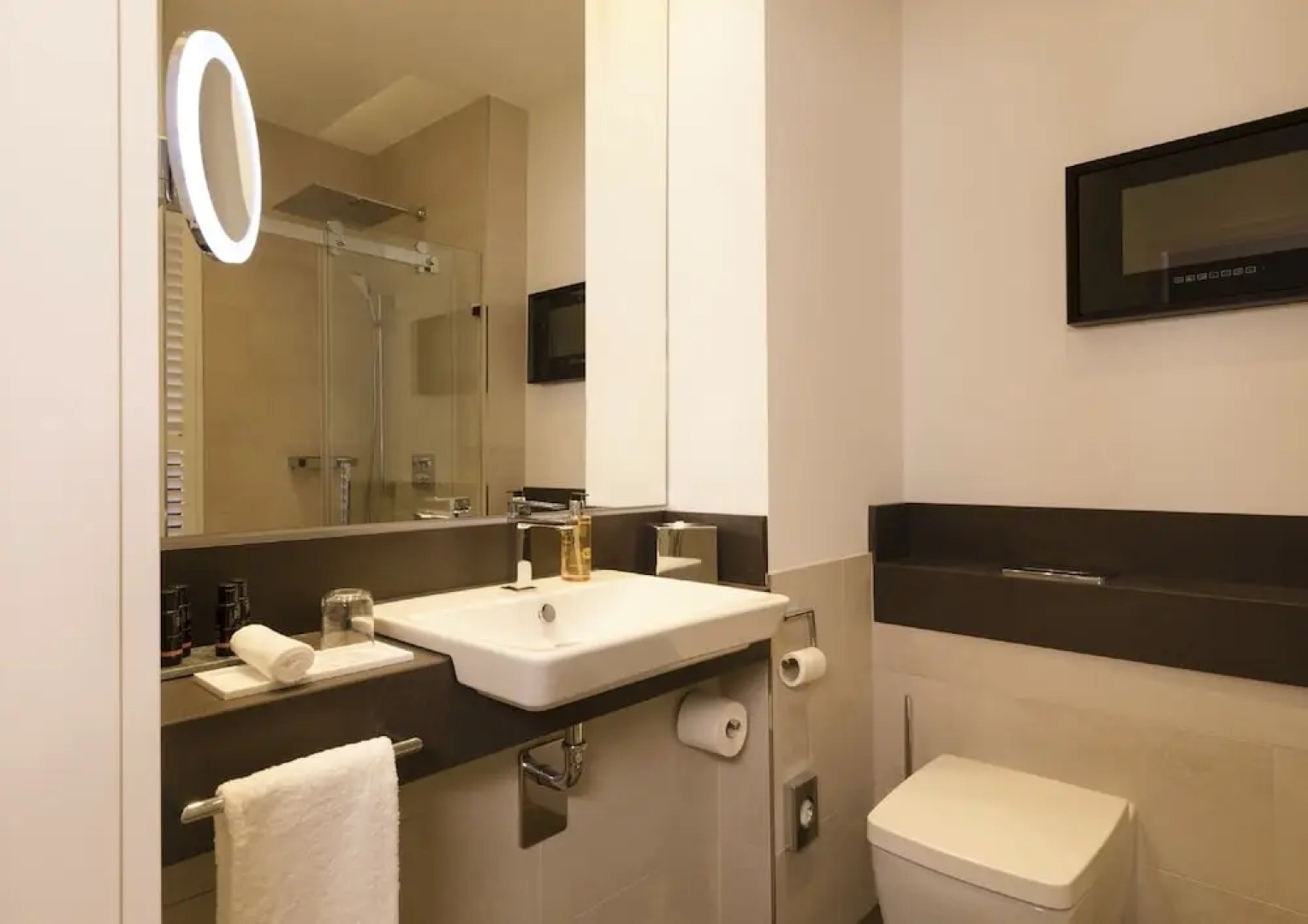 Hotel Brunnenhaus Schloss Landau