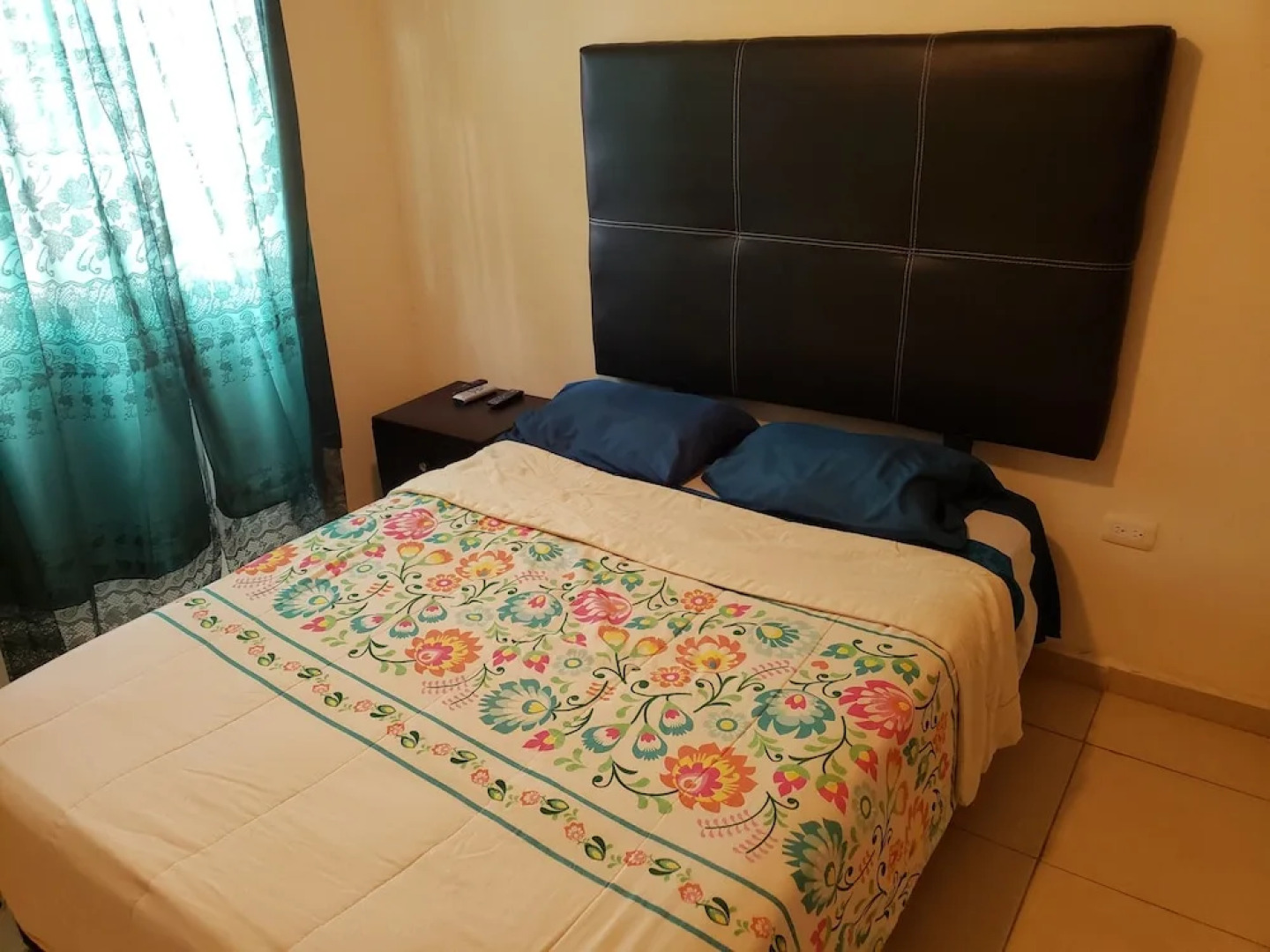 Comfortable Apartment, Secure and Private Complex, With Perimeter Fence