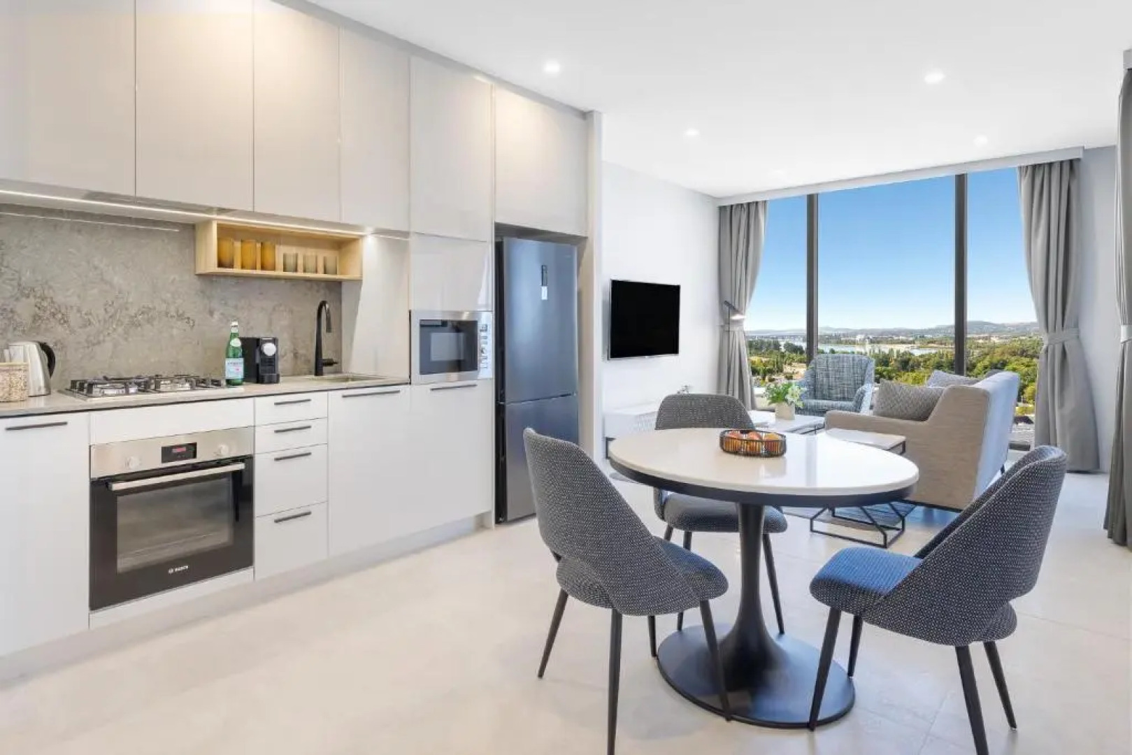 Meriton Suites Canberra
