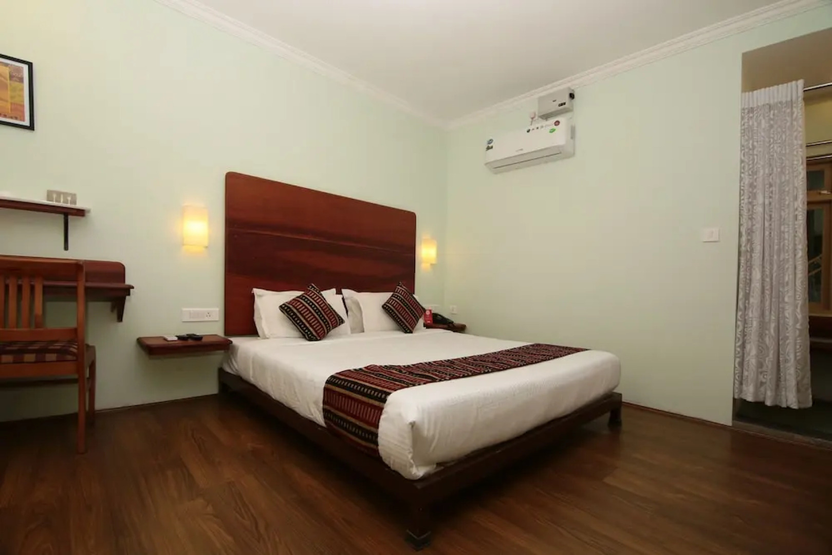 OYO 9348 Hotel Lonely Stay