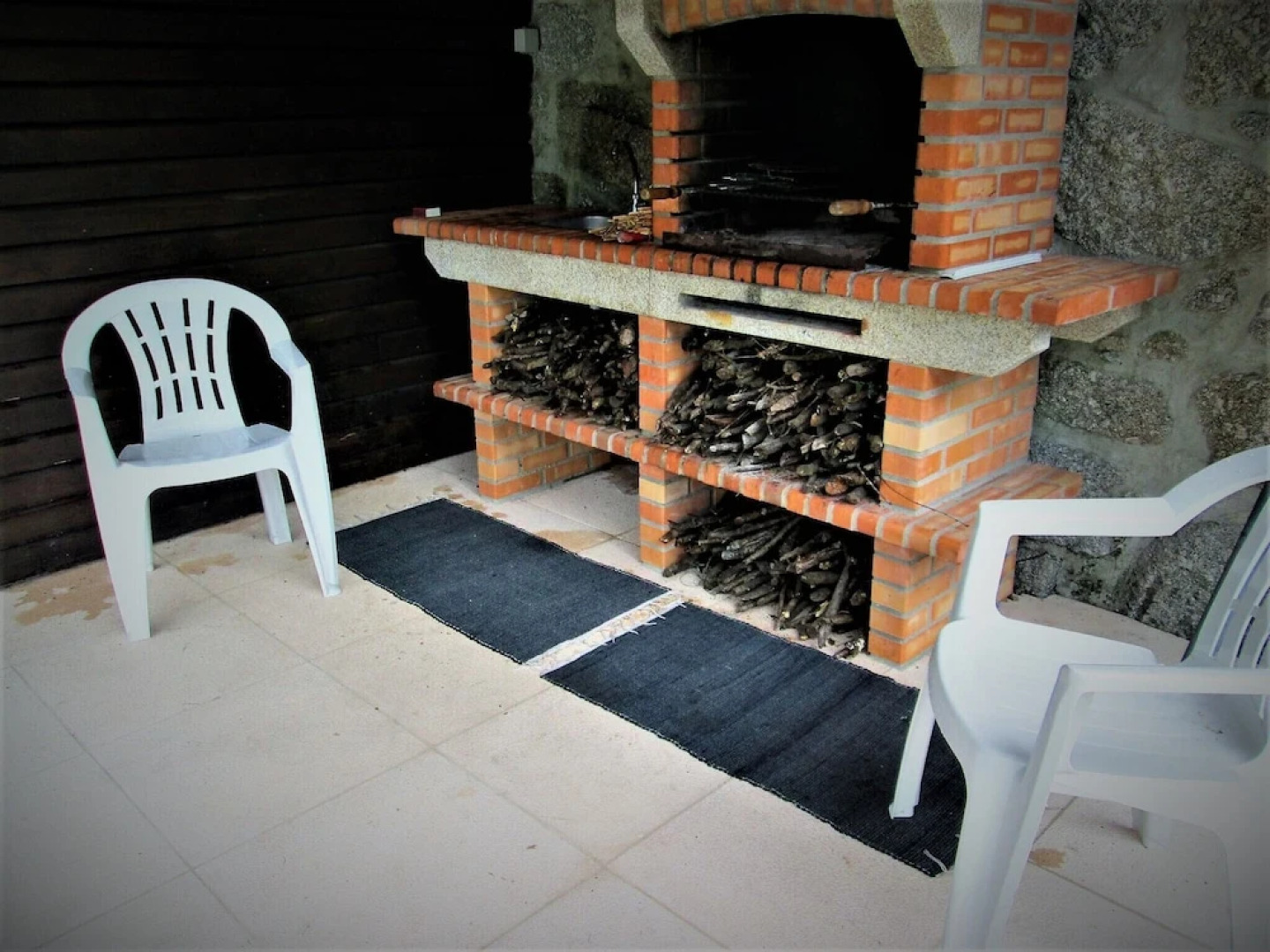 Casa das Eirinhas by Rental4all