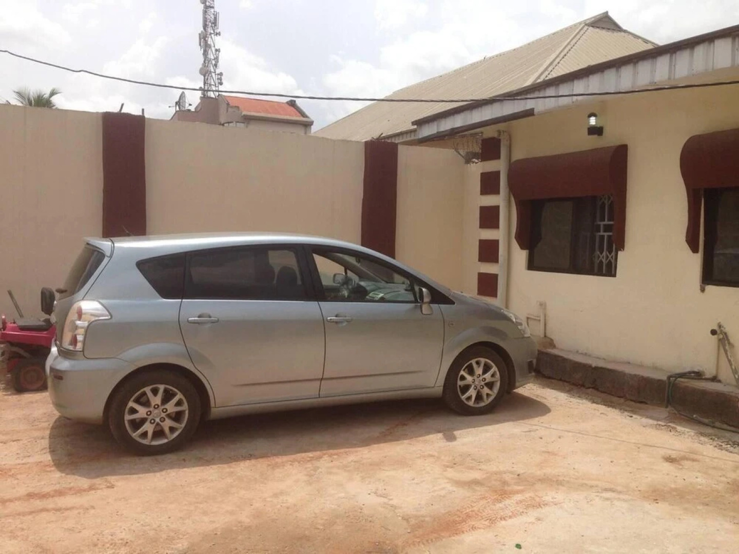 Charming 2-bed Cottage in Benin City